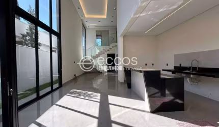 Casa em condomínio à venda, 4 quartos, 4 suítes, 2 vagas, Jardim Botânico - Uberlândia/MG