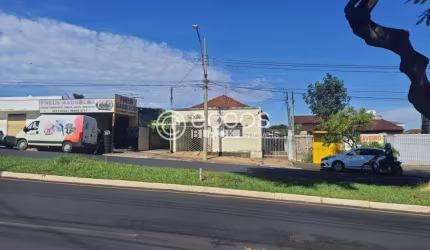 Casa à venda, 3 quartos, 3 vagas, Martins - Uberlândia/MG