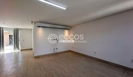 Casa à venda, 3 quartos, 3 suítes, 6 vagas, Tibery - Uberlândia/MG