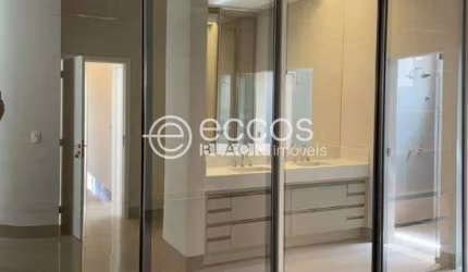 Casa em condomínio à venda, 3 quartos, 3 suítes, 2 vagas, Jardim Sul - Uberlândia/MG