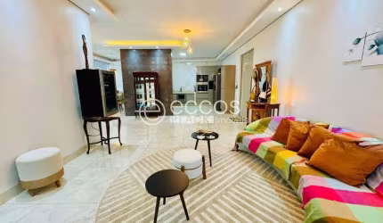 Casa à venda, 3 quartos, 3 suítes, 2 vagas, Lídice - Uberlândia/MG