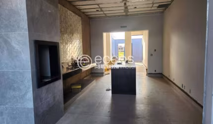 Casa à venda, 3 quartos, 2 suítes, 2 vagas, Aclimação - Uberlândia/MG