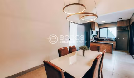 Casa à venda, 3 quartos, 3 suítes, 4 vagas, Grand Ville - Uberlândia/MG