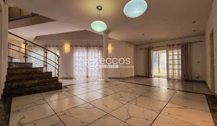 Casa à venda, 4 quartos, 3 suítes, 4 vagas, Morada da Colina - Uberlândia/MG