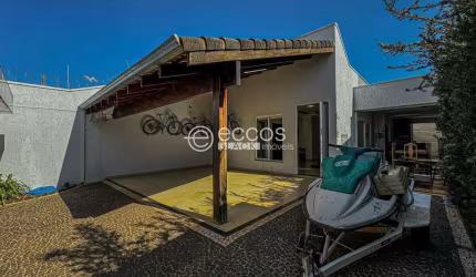 Casa à venda, 3 quartos, 1 suíte, 3 vagas, Santa Rosa - Uberlândia/MG