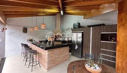 Casa à venda, 3 quartos, 3 suítes, 2 vagas, Conjunto Morada do Sol - UBERABA/MG