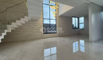 Casa em condomínio à venda, 4 quartos, 4 suítes, Laranjeiras - Uberlândia/MG