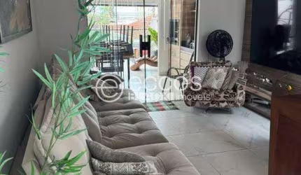Casa à venda, 3 quartos, 1 suíte, 1 vaga, Martins - Uberlândia/MG
