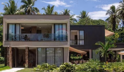 Luxo à Beira-Mar: Casa Exclusiva em Morro de SP