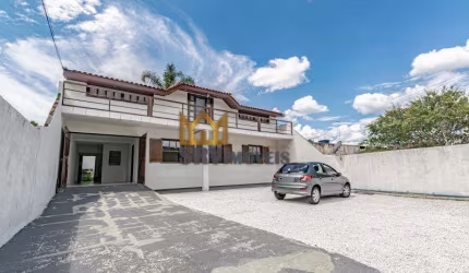 LINDO SOBRADO EM QUATRO BARRAS 235M² AREA UTIL