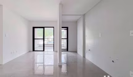 Apartamento com 1 suíte e 1 dormitório no bairro Fazenda em Itajaí