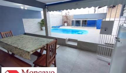 Casa espetacular em bairro nobre com piscina e área gourmet