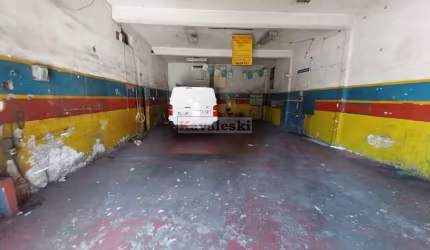 GALPÃO NA AV. ENG.ARMANDO DE ARRUDA PEREIRA 600 M²
