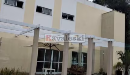 VENDO CASA EM CONDOMINIO FECHADO 150 MS
