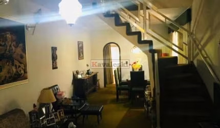 Sobrado com  3 dormitorios pertinho do metro santos imigrantes