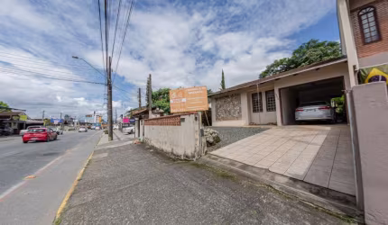 Terreno à venda na Rua Baercker Wagner, 1550, Iririú, Joinville por R$ 650.000