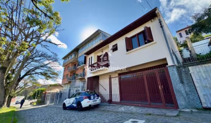 Casa com 3 quartos à venda na Coronel Pena de Moraes, 70, São Pelegrino, Caxias do Sul por R$ 460.000