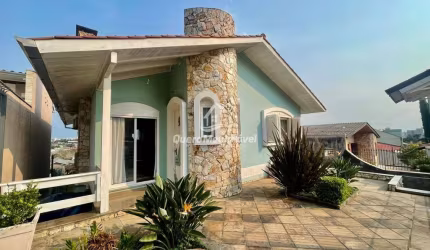 Casa com 3 quartos à venda na Rua Padre Aquilino Franceschet, 874, Colina Sorriso, Caxias do Sul por R$ 1.100.000
