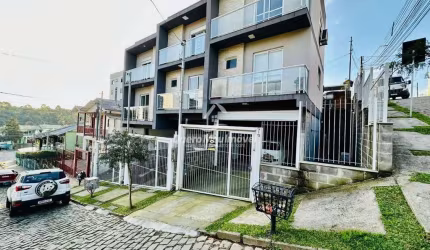 Casa com 2 quartos à venda na Ciro Luiz Pansera, 919, Cidade Nova, Caxias do Sul por R$ 330.000