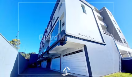 Casa em condomínio fechado com 2 quartos à venda na Rua Sady Sylvio Zini, 86, Nossa Senhora da Saúde, Caxias do Sul por R$ 380.000
