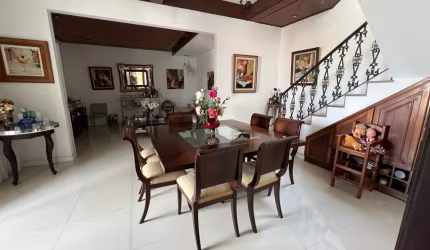 Casa À Venda Com 02 Andares, 04 Quartos No Alcântara São Gonçalo/RJ