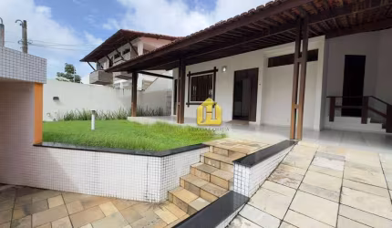 Casa com 3 dormitórios à venda, 245 m² por R$ 650.000,00 - Candelária - Natal/RN