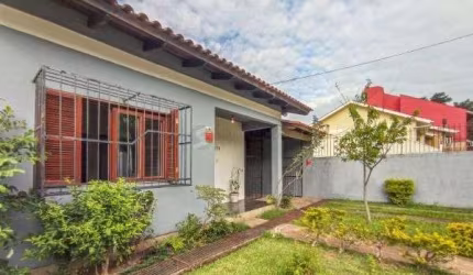 Casa para Venda - 140m², 2 dormitórios, sendo 1 suites, 3 vagas - Imperial Parque