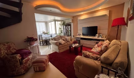 Cobertura Triplex de 162m² à Venda com vagas de garagem - MENINO DEUS