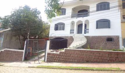Casa para Venda - 365m², 4 dormitórios, sendo 2 suites, 6 vagas - Nonoai