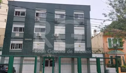 Apartamento com 3 quartos, 2 banheiros, desocupado e 1 vaga!
