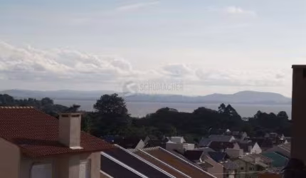 Casa para Venda - 270m², 3 dormitórios, sendo 1 suites, 2 vagas - Guarujá