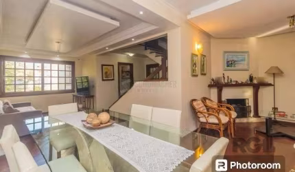 CASA | SOBRADO | ESPAÇO GOURMET | PÁTIO COM PISCINA | BAIRRO CRISTAL | ZONA SUL