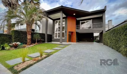 CASA EM CONDOMÍNIO