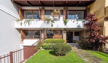 Casa para Venda - 495m², 4 dormitórios, sendo 4 suites, 5 vagas - Vila Jardim