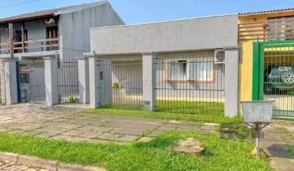 Casa para Venda - 137m², 3 dormitórios, sendo 1 suites, 3 vagas - Imperial Parque