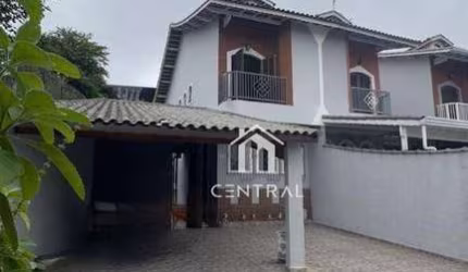 Sobrado com 3 dormitórios à venda, 165 m² por R$ 800.000,00 - Jardim Pinhal - Guarulhos/SP