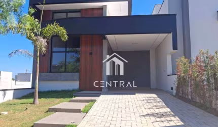 Aconchegante casa com piscina em condomínio fechado