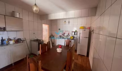 Casa para Venda em Brasília, Ceilândia Sul (Ceilândia), 7 dormitórios, 2 suítes, 6 banheiros, 6 vagas