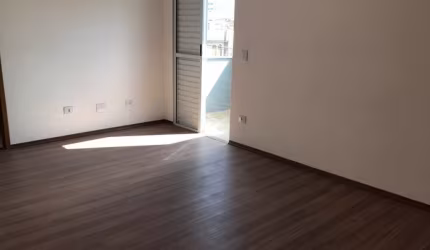 Lindo sobrado na Região da Vila Matilde com 3 suítes e 2 vagas em excelente localização.