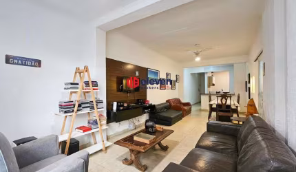 Apartamento Térreo com 67m², 2 Dormitórios, sendo 1 Suíte, 50 metros da praia, no bairro Embaré, em Santos-SP