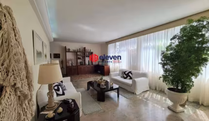 Apartamento à venda, próximo a praia, bem localizado no Gonzaga, Santos-SP