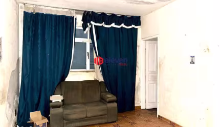 Apartamento 2 dormitórios Para Reformar à venda no Macuco em Santos