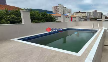Casa triplex, 3 Dormitórios, Piscina, 290m², Campo Grande