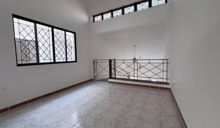 Sobrado com 2 quartos à venda, 100 m² por R$ 485.000 - Maracanã - Praia Grande/SP