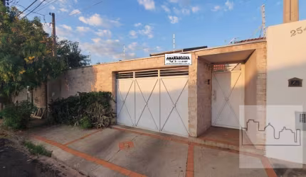 Casa a venda no Jd. Santa Angelina.