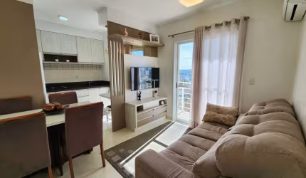 APARTAMENTO COM 02 DORMITÓRIOS E SACADA NO BAIRRO SAGRADA FAMILIA