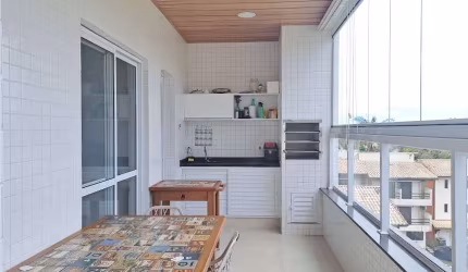 Apartamento com 3 quartos à venda em Toninhas, Ubatuba  por R$ 1.050.000
