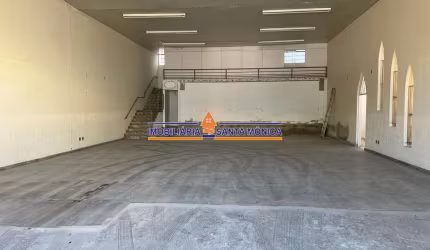 Barracão / Galpão / Depósito com 3 salas para alugar na Santa Mônica, Belo Horizonte  por R$ 10.000