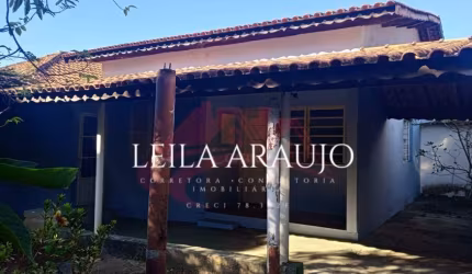 CASA EM EXCELENTE LOCALIZAÇAO