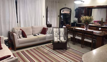 Sobrado com 3 dormitórios à venda, 270 m² por R$ 750.000,00 - Vila Antônio Augusto Luiz - Caçapava/SP